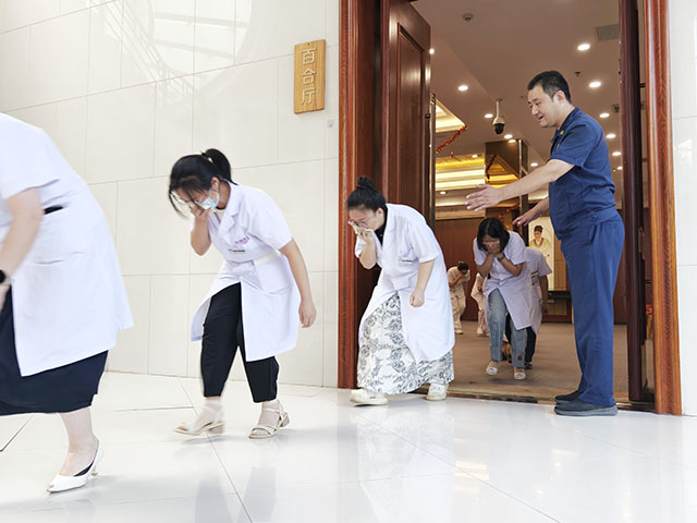 运城安国医院举办“安全生产月”消防培训 筑牢医疗安全防线