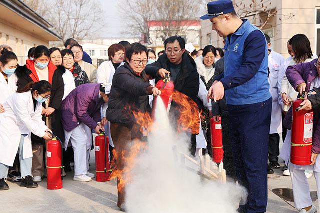 运城安国医院举办消防培训和演练，确保春节期间安全无虞